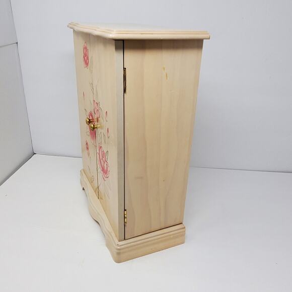 Wooden Floral lacquered open front jewelry box in good used condition - Picture 7 of 9